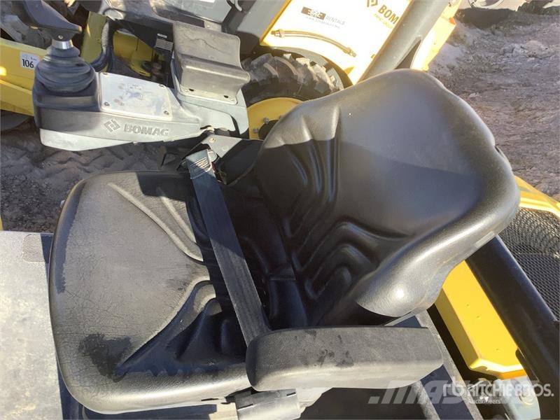 Bomag BW177DH-5 Smooth Drum Compactor Rolos compactadores monocilíndricos