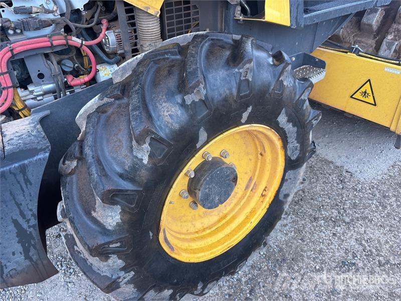 Bomag BW177PDH-5 Padfoot Drum Compactor 單輪滾壓機