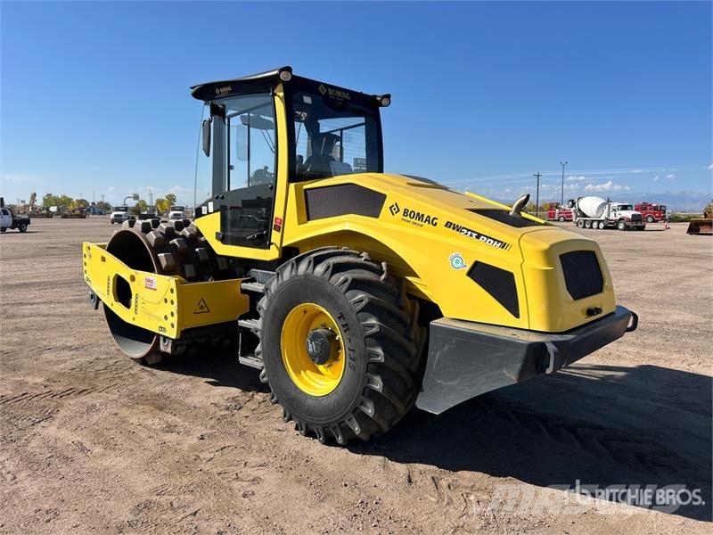 Bomag BW213PDH-5 Padfoot Drum Compactor Enojni valjarji
