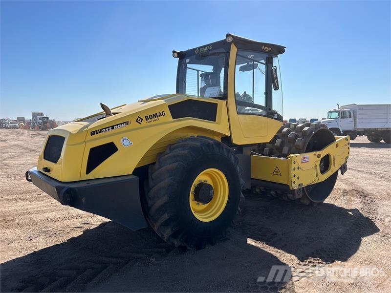 Bomag BW213PDH-5 Padfoot Drum Compactor Enojni valjarji