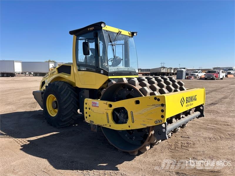 Bomag BW213PDH-5 Padfoot Drum Compactor Enojni valjarji