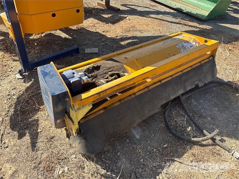 Bomford Turner 9066434 5 ft 4 in 3-Point Arm Flail Mower جزازات