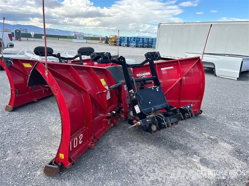 Boss 10 ft Power-V Snow Plow Schneeschilde und -pflüge
