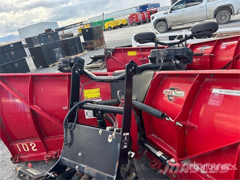 Boss 10 ft Power-V Snow Plow Schneeschilde und -pflüge