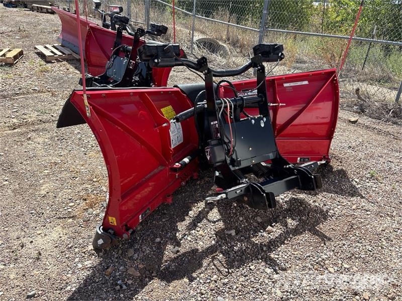 Boss DXT V-Plow 8 ft 2 in V Snow Plow - Fits Truck Снежные отвалы и плуги