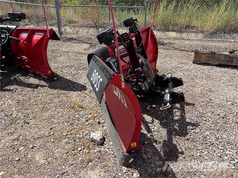 Boss DXT V-Plow 8 ft 2 in V Snow Plow - Fits Truck Снежные отвалы и плуги