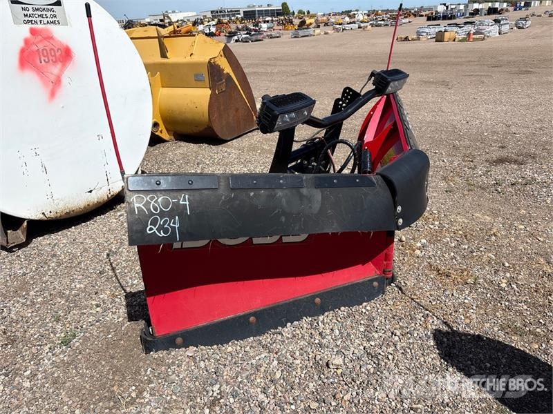 Boss DXT V-Plow 8 ft 2 in V Snow Plow - Fits Truck Снежные отвалы и плуги