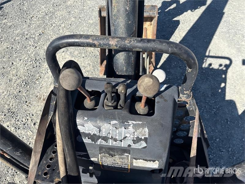 Bradco 8611X 24 in Skid Steer Backhoe Utovarne korpe