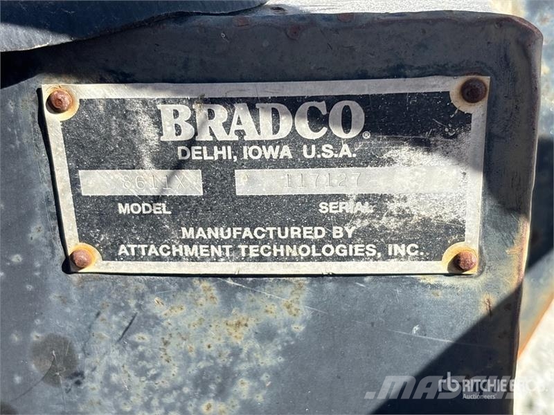 Bradco 8611X 24 in Skid Steer Backhoe Utovarne korpe