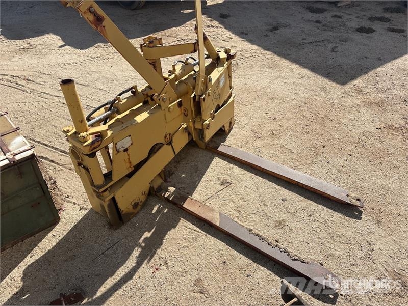 Brandt BD62 50 in Wheel Loader Forks Fourche