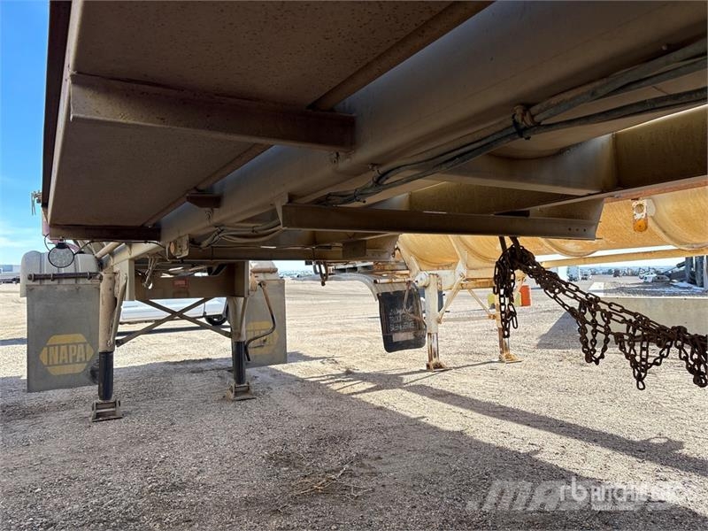 Brenner 5600 gal T/A Vacuum Tanker Trailer مقطورات ذات صهاريج
