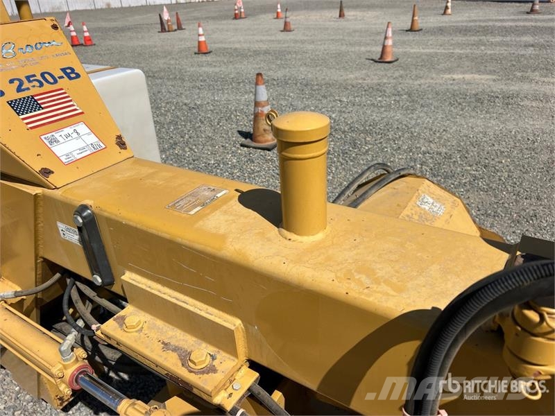 Broce BB250B Автоматични метачки с четки