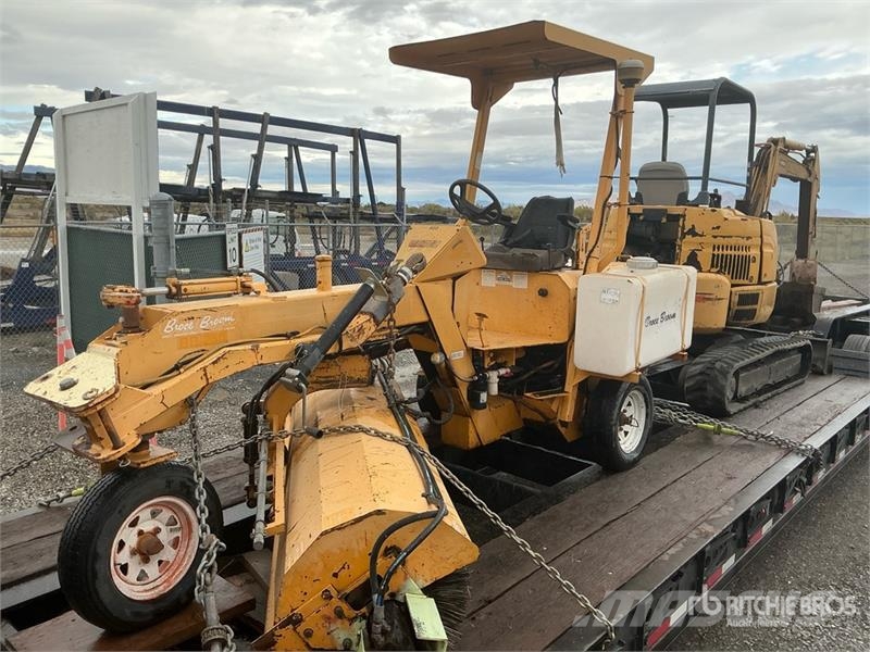 Broce BB250B Cestni pometači