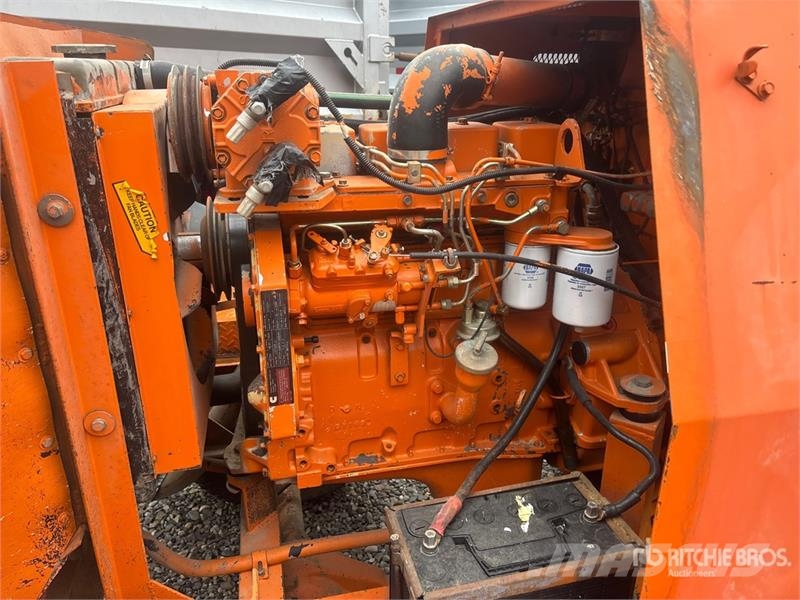 Broce RC300 路面清掃機
