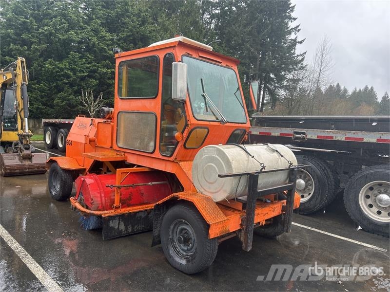 Broce RC300 Veegmachines