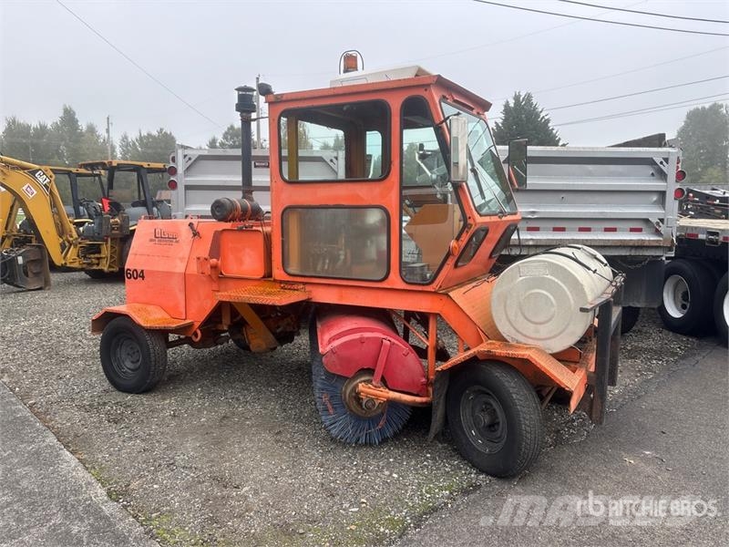 Broce RC300 路面清掃機