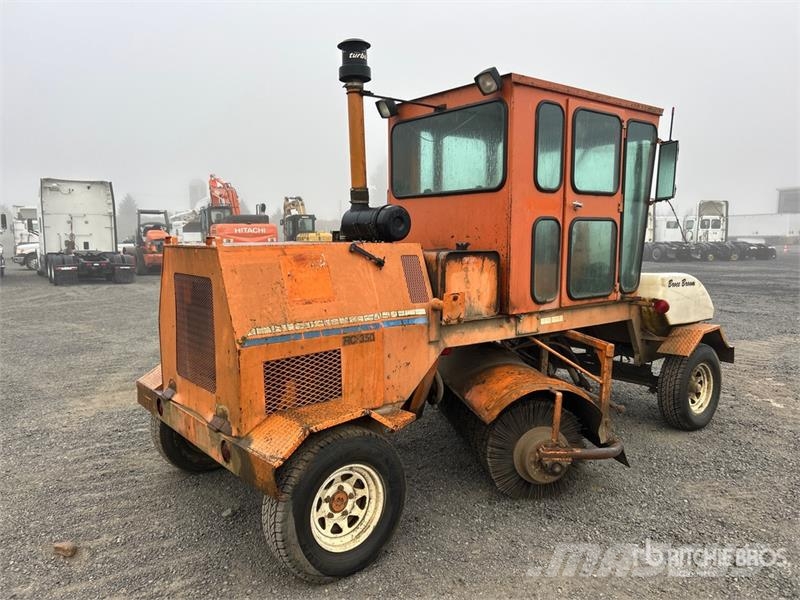 Broce RC350 Автоматични метачки с четки