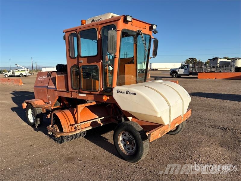 Broce RCT 350 Self-Propelled Broom Sweepers