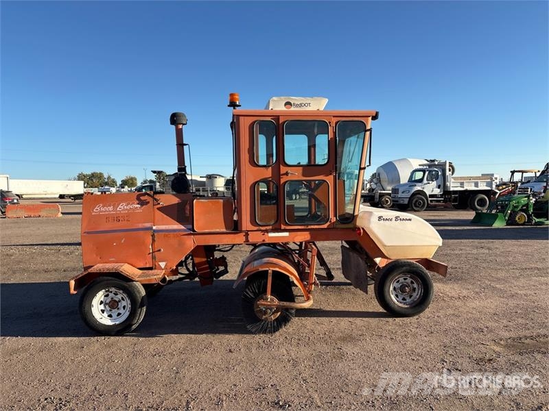 Broce RCT 350 Self-Propelled Broom Sweepers