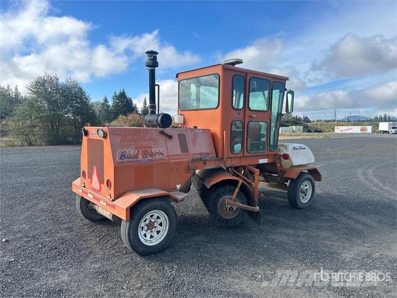 Broce RJ350 Sweepers