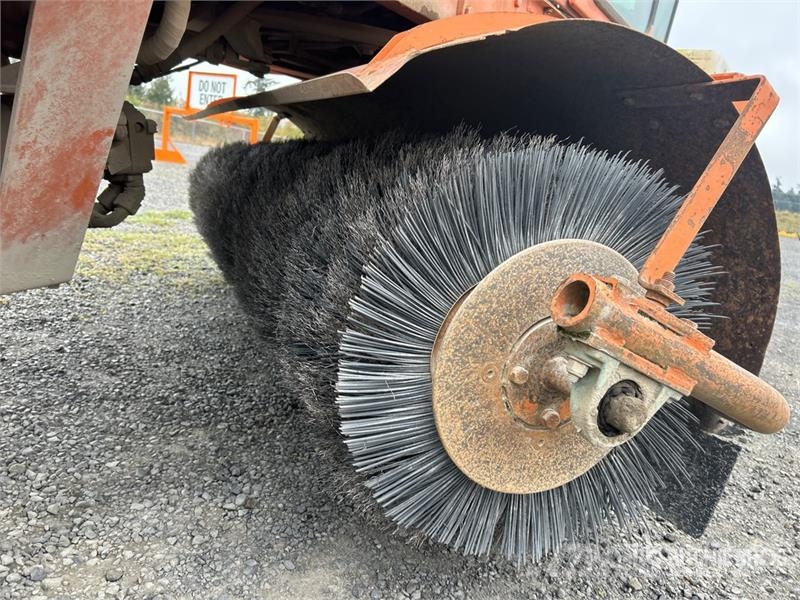 Broce RJ350 Sweepers