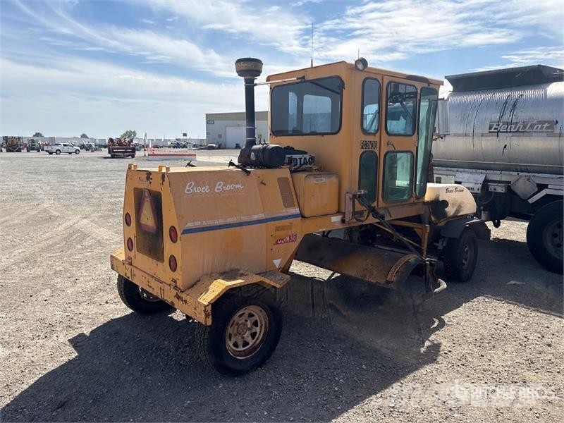 Broce RJ350 Sweepers