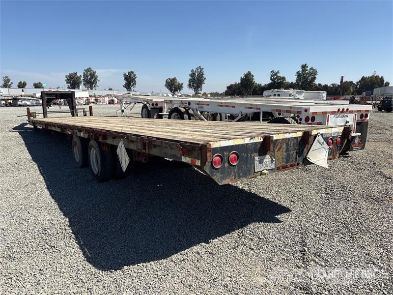 Brock's 38 ft T/A Gooseneck Equipment Trailer Járműszállító pótkocsik