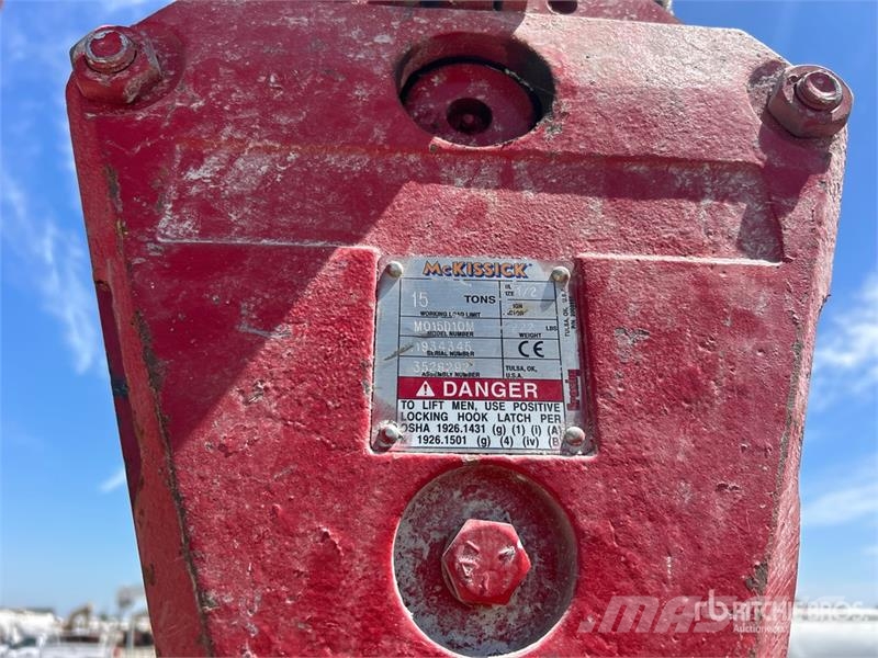 Broderson IC-200-3J 30000 lb Carry Deck Crane Andre kraner