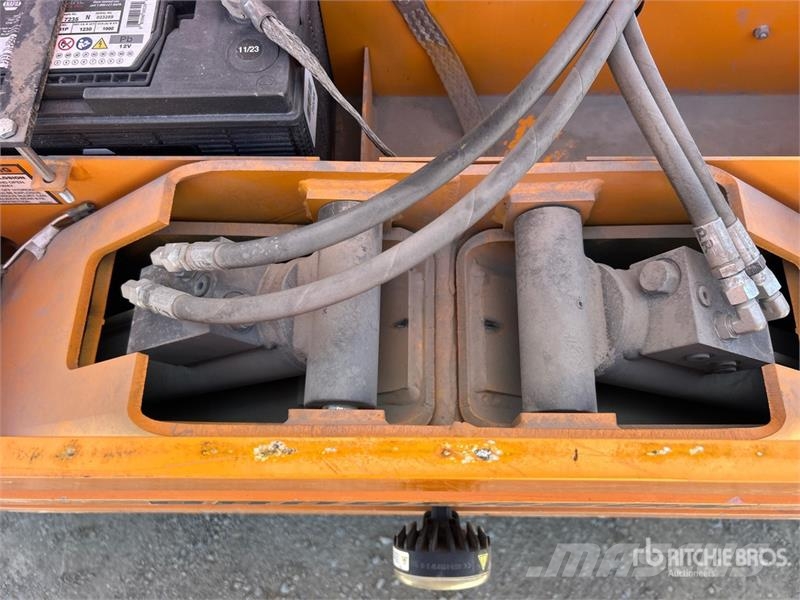 Broderson IC-200-3J 30000 lb Carry Deck Crane Andre kraner