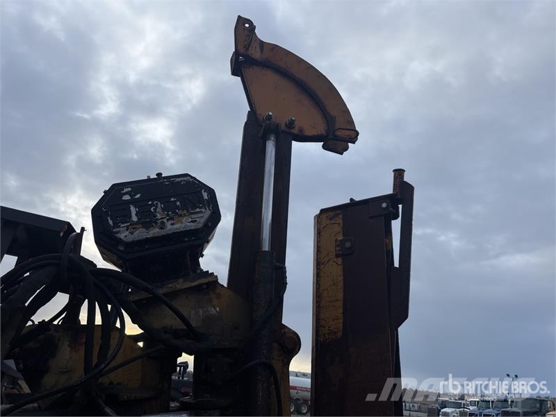 Bron 150WT Tracked Cable Plow Arados