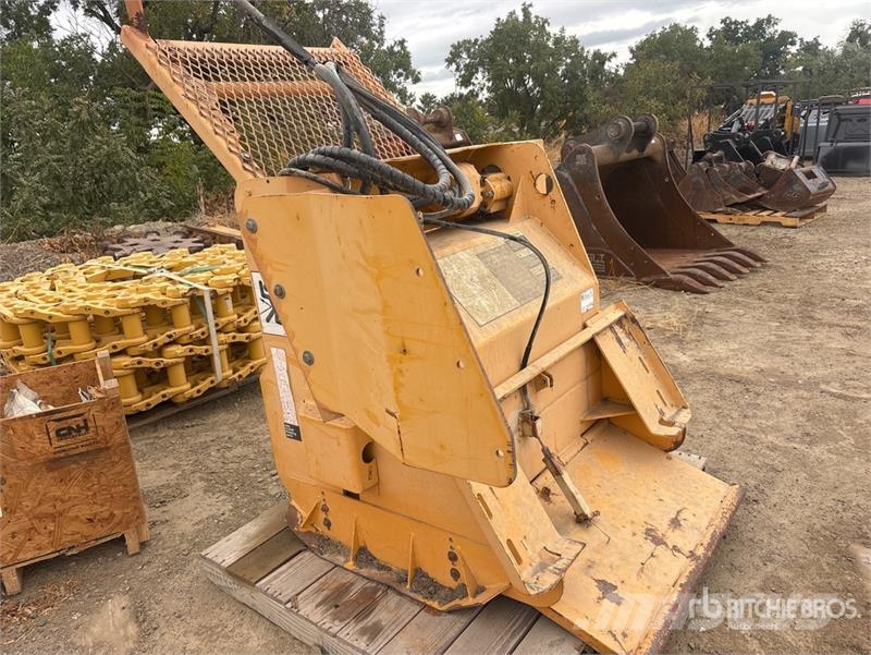 Brown Bear BC283 36 in Mini Skid Steer Mulcher Metsä murskaimet