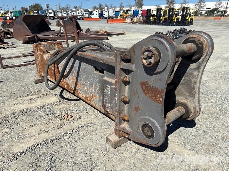 BTI BXR-185 124 in Hydraulic Breaker 브레이커