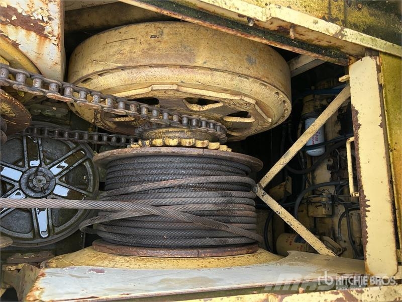 Bucyrus Erie Erie 30B 60 ton Lattice-Boom Crawler Crane クローラクレーン