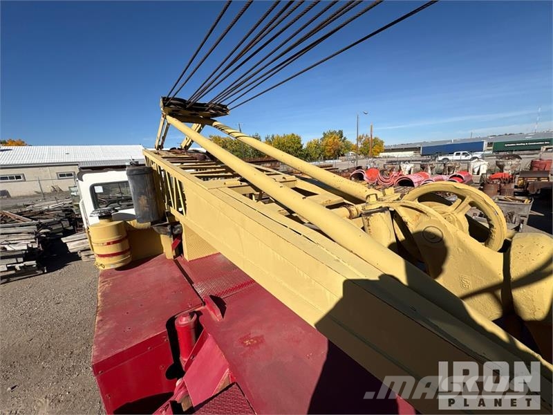 Bucyrus Erie Erie 30B 60 ton 8x4 Lattice-Boom Truck Crane Запчасти для кранов