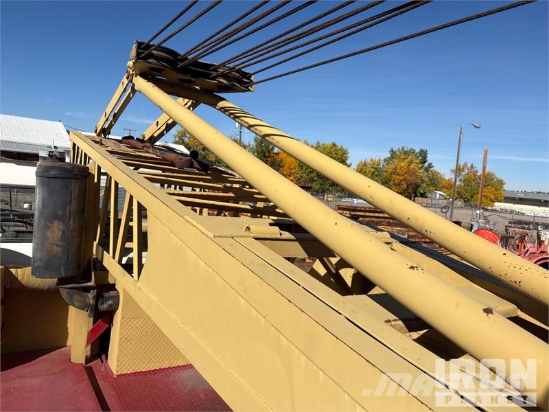 Bucyrus Erie Erie 30B 60 ton 8x4 Lattice-Boom Truck Crane Запчасти для кранов