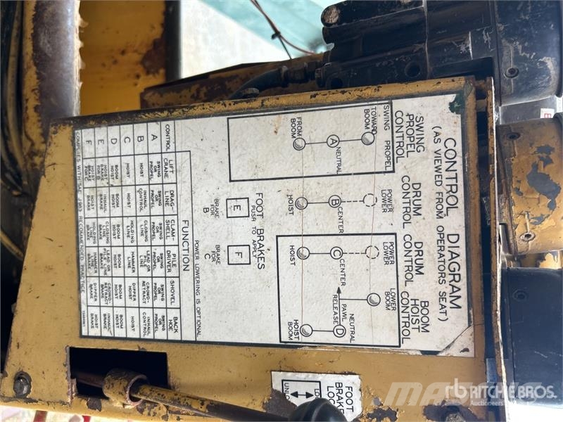 Bucyrus Erie Erie 30B 60 ton Lattice-Boom Crawler Crane クローラクレーン