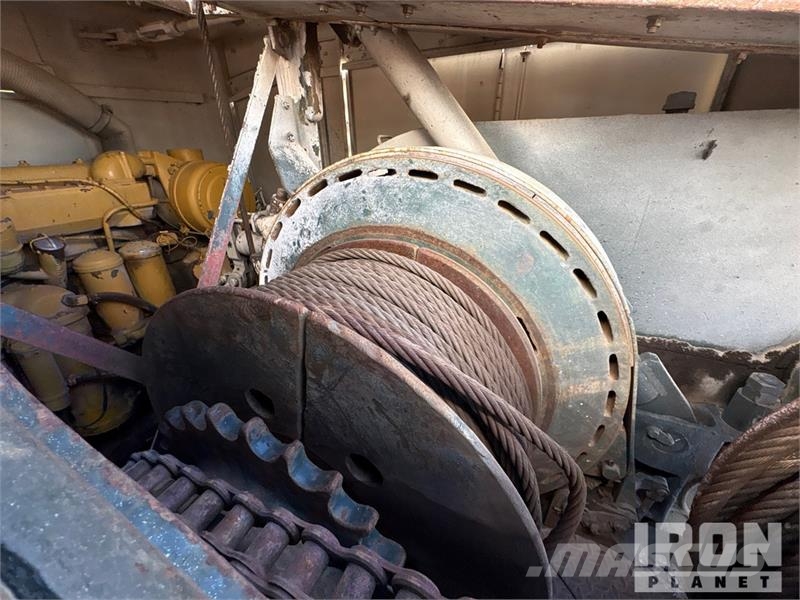 Bucyrus Erie Erie 30B 60 ton 8x4 Lattice-Boom Truck Crane Запчасти для кранов