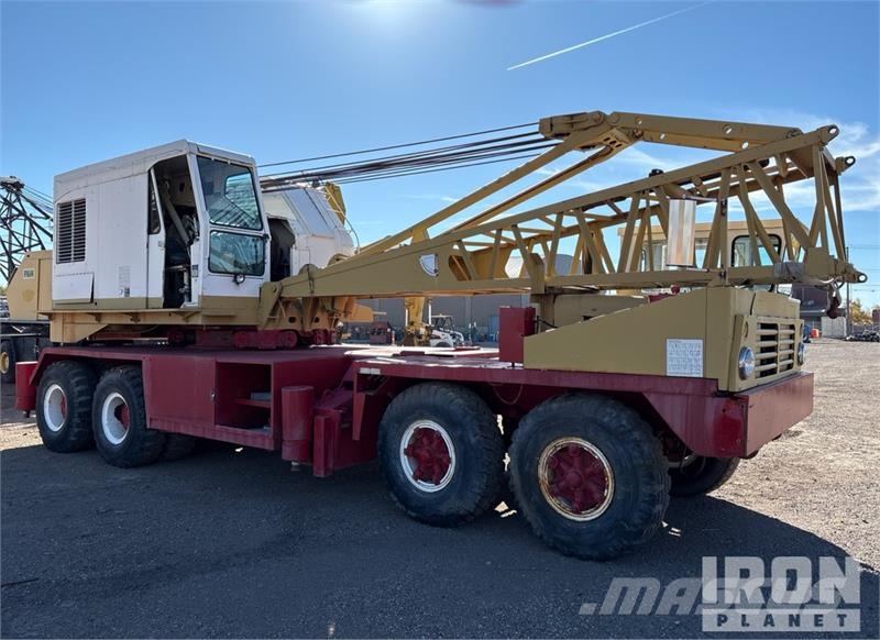 Bucyrus Erie Erie 30B 60 ton 8x4 Lattice-Boom Truck Crane Запчасти для кранов