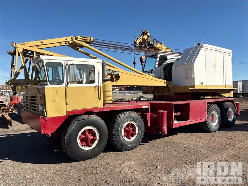Bucyrus Erie Erie 30B 60 ton 8x4 Lattice-Boom Truck Crane Запчасти для кранов