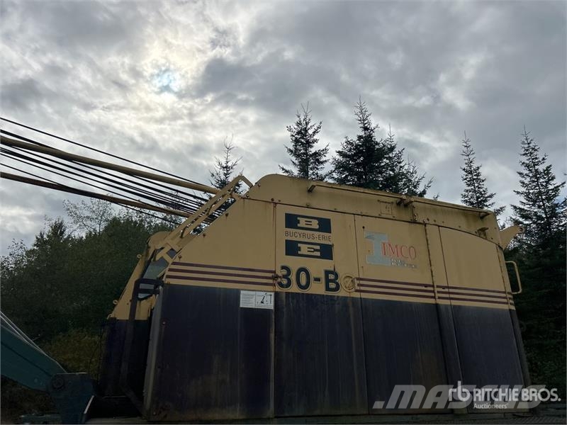 Bucyrus Erie Erie 30B 60 ton Lattice-Boom Crawler Crane クローラクレーン