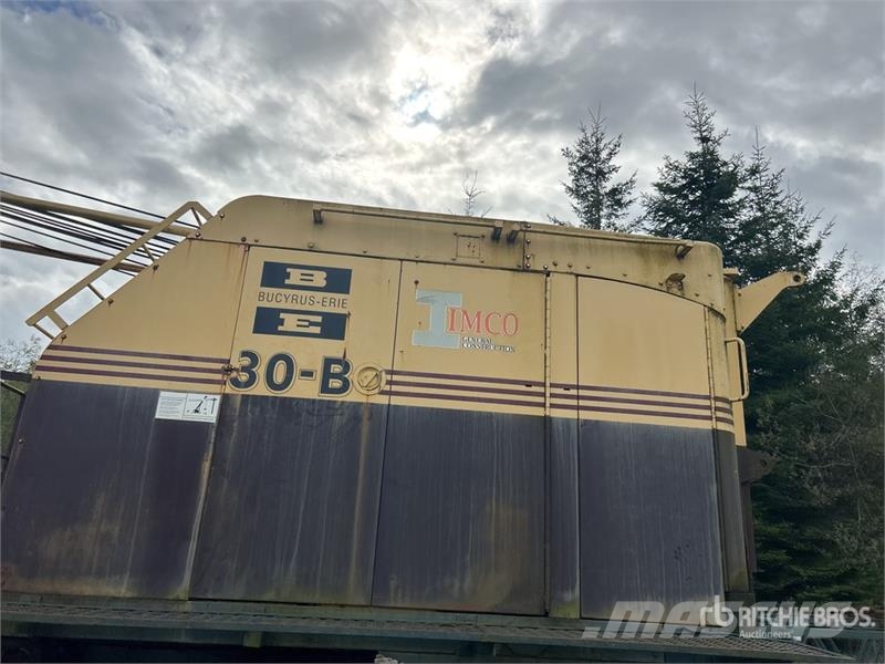 Bucyrus Erie Erie 30B 60 ton Lattice-Boom Crawler Crane クローラクレーン
