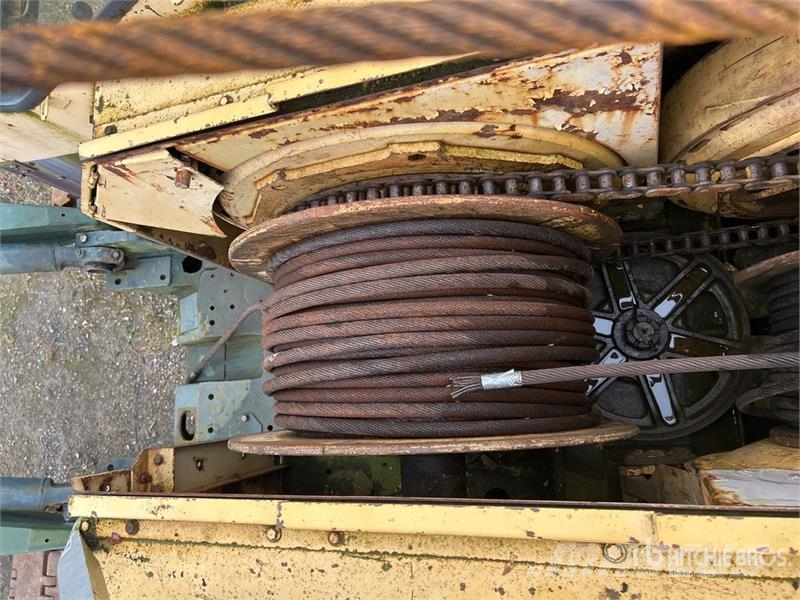 Bucyrus Erie Erie 30B 60 ton Lattice-Boom Crawler Crane クローラクレーン