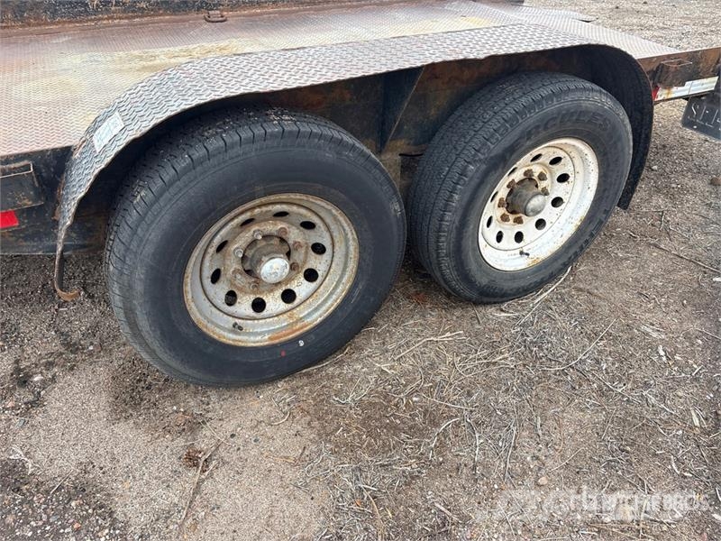 Butler 15 ft T/A Tilt Deck Trailer Tieflader