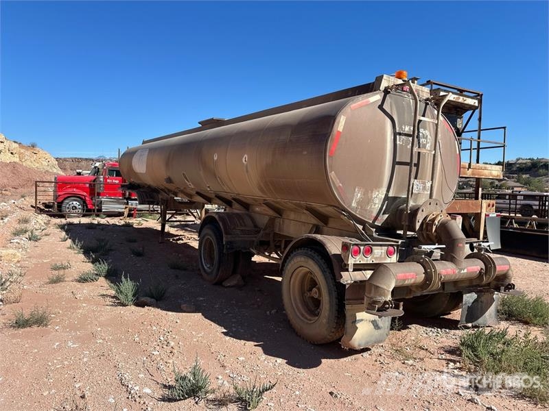 Butler 9500 gal T/A Spread Axle Water Tank Trailer Otros camiones