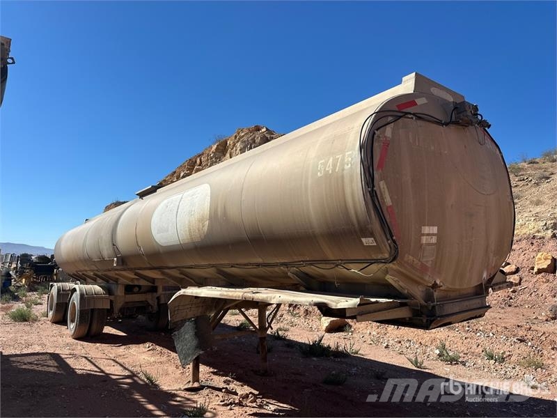 Butler 9500 gal T/A Spread Axle Water Tank Trailer Otros camiones