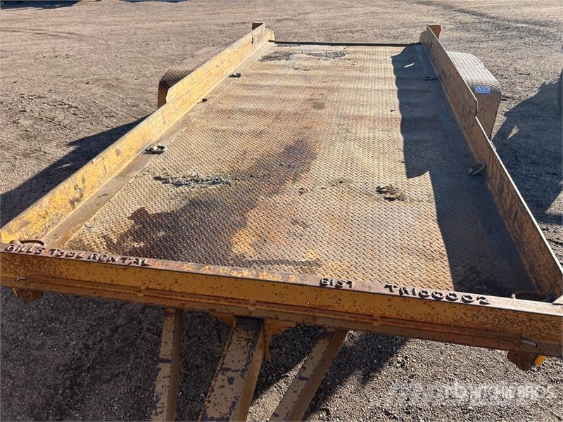 Butler Trailer 18 ft T/A Tilt Deck Trailer 低架裝載車