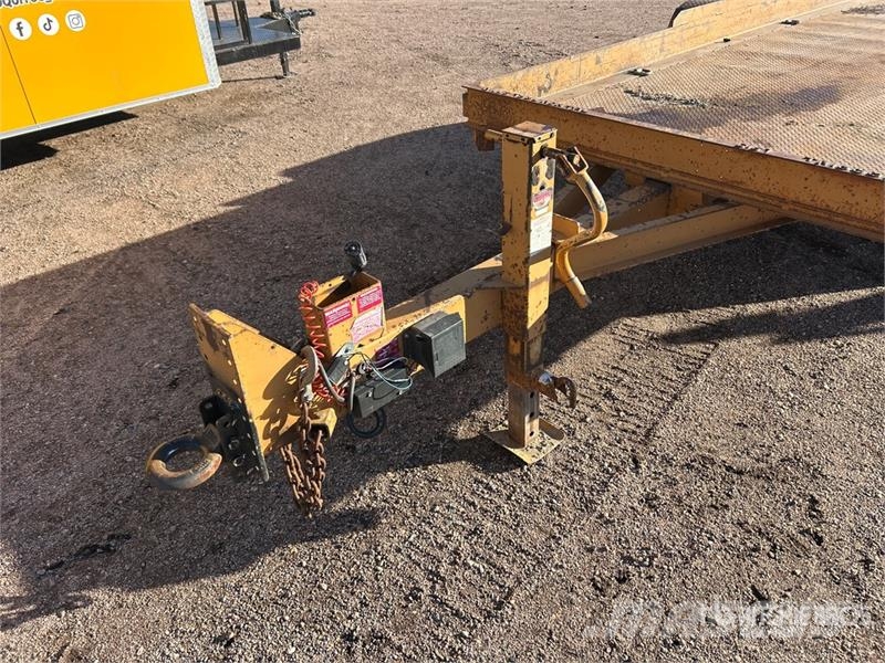 Butler Trailer 18 ft T/A Tilt Deck Trailer 低架裝載車