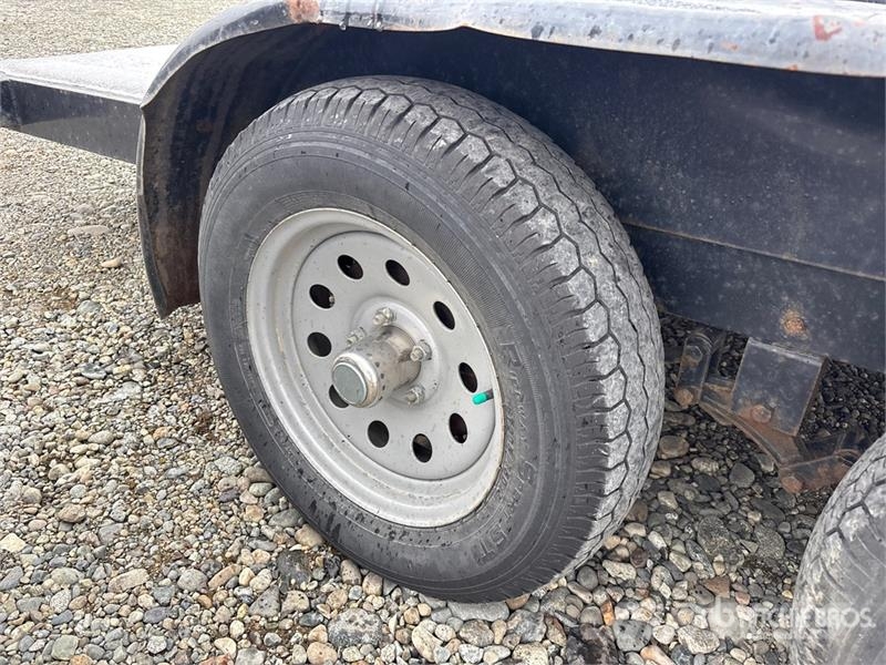  C & B 16 ft T/A Utility Trailer Citas piekabes