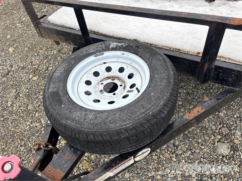  C & B 16 ft T/A Utility Trailer Citas piekabes