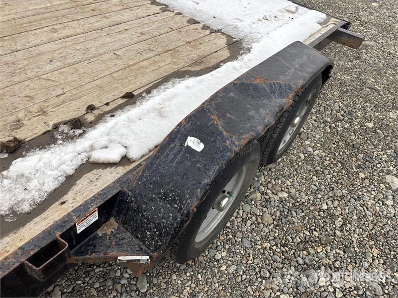  C & B 16 ft T/A Utility Trailer Citas piekabes